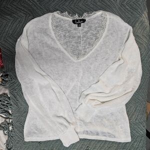 Lulu's White V-Neck Sweater